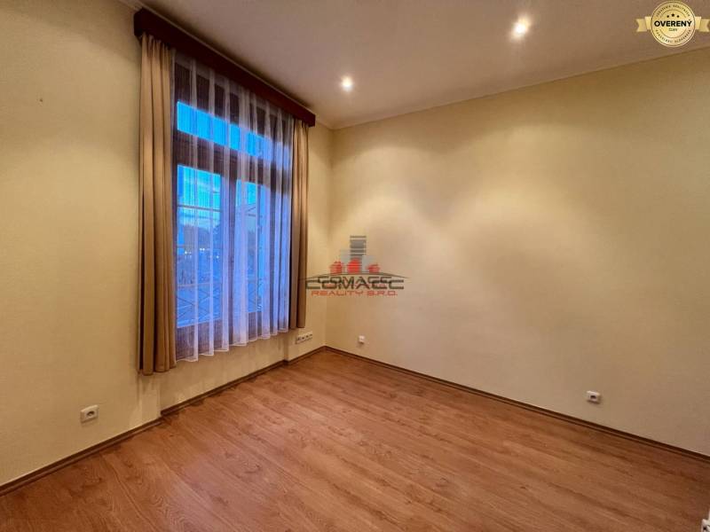 Bazoš kancel. Koss 33 2 3.jpg