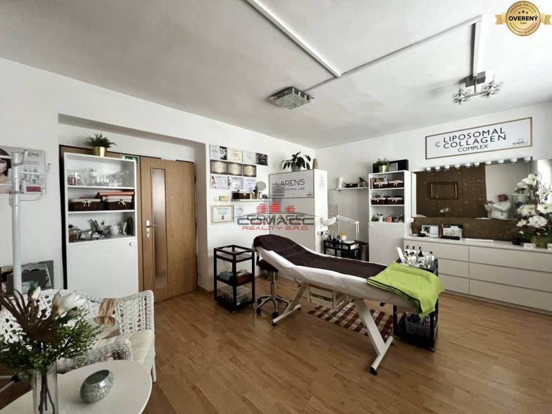 Bazoš Hodžova 2.jpg