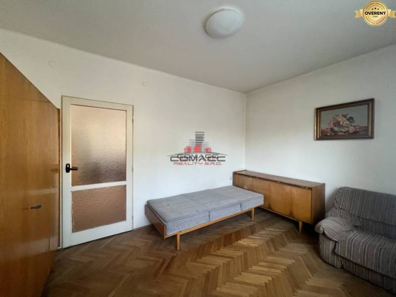 Bazoš 3 iz Krajinská 7 PN.jpg