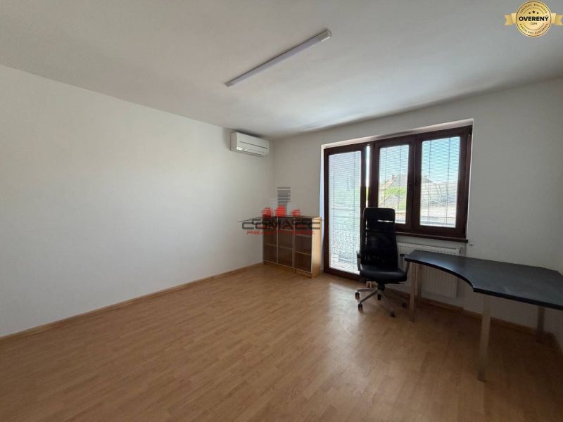Bazoš Hodžova 18m2 1.jpg