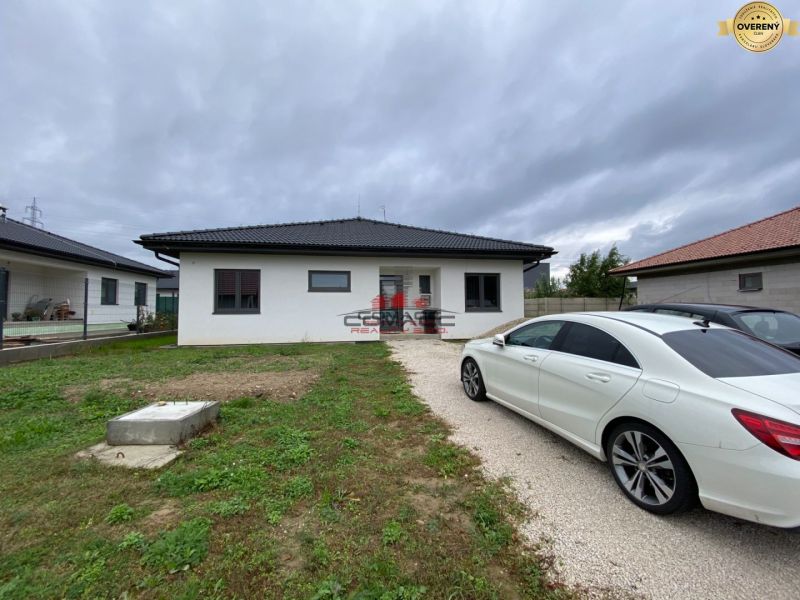 Bazoš výstavba 8.jpg